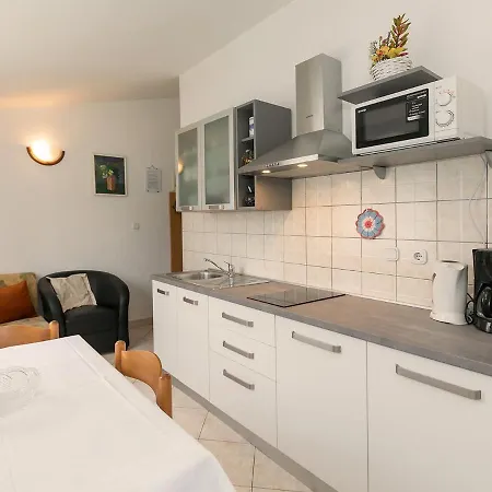 Graziella Apartament *